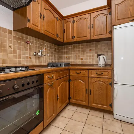 2 Bedroom Front In Rtina