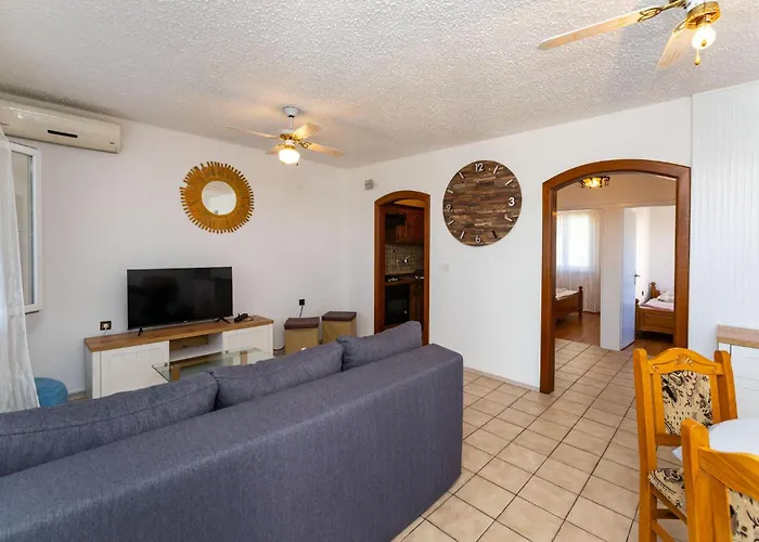 Apartman In With Wifi Rtina